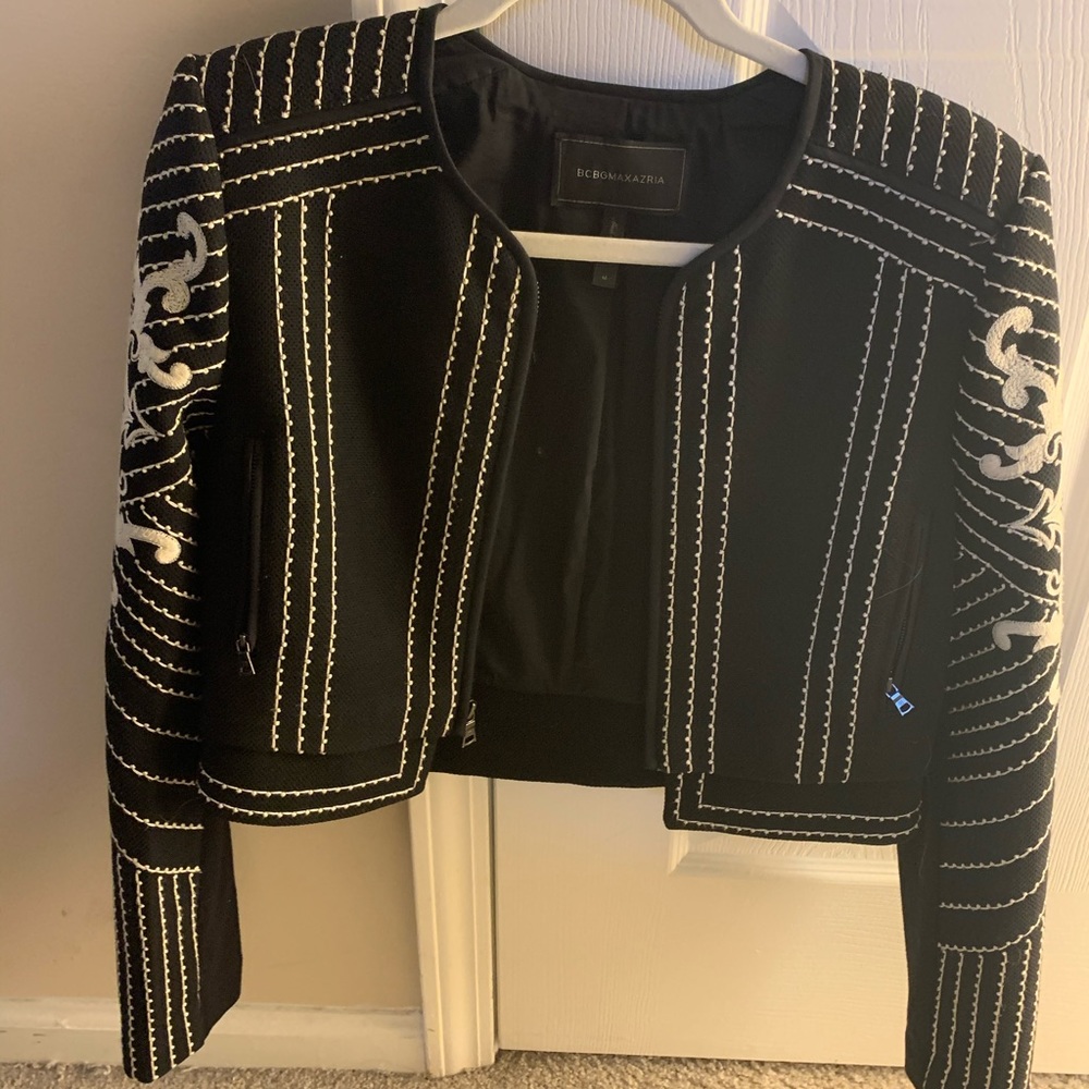 BCBGMAXAZRIA embroidery blazer